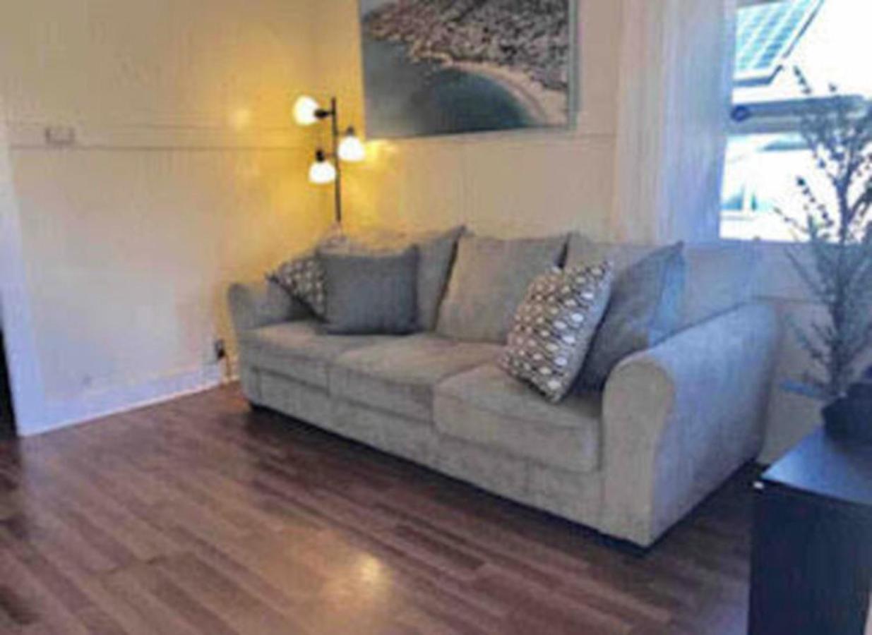 Hébergement de vacances Skyline Vitali Siesta Couch Quarters In Heart Of Echo Park Dtla Awaits *